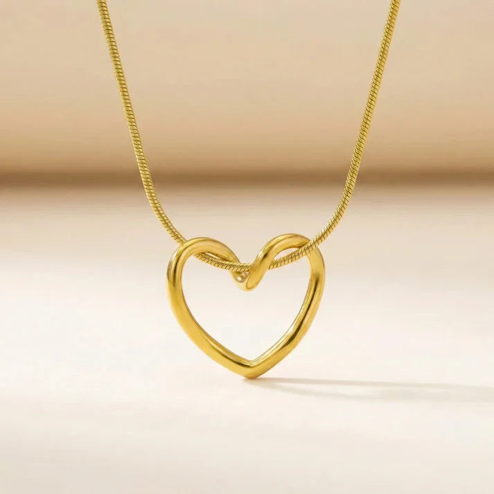 18KT Gold Plated Tied Heart Pendant Necklace